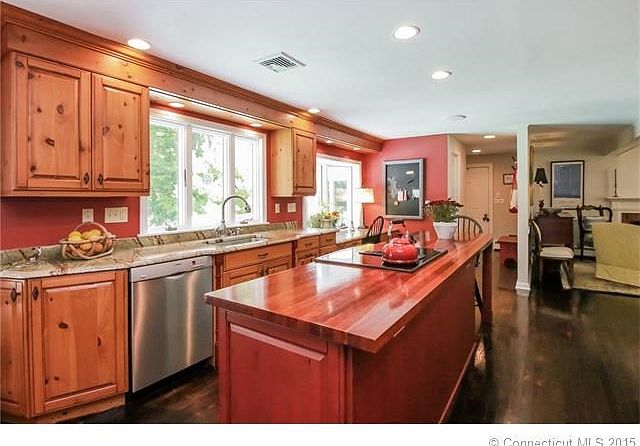 3 Copperstone Ln, Madison, CT 06443 | Zillow