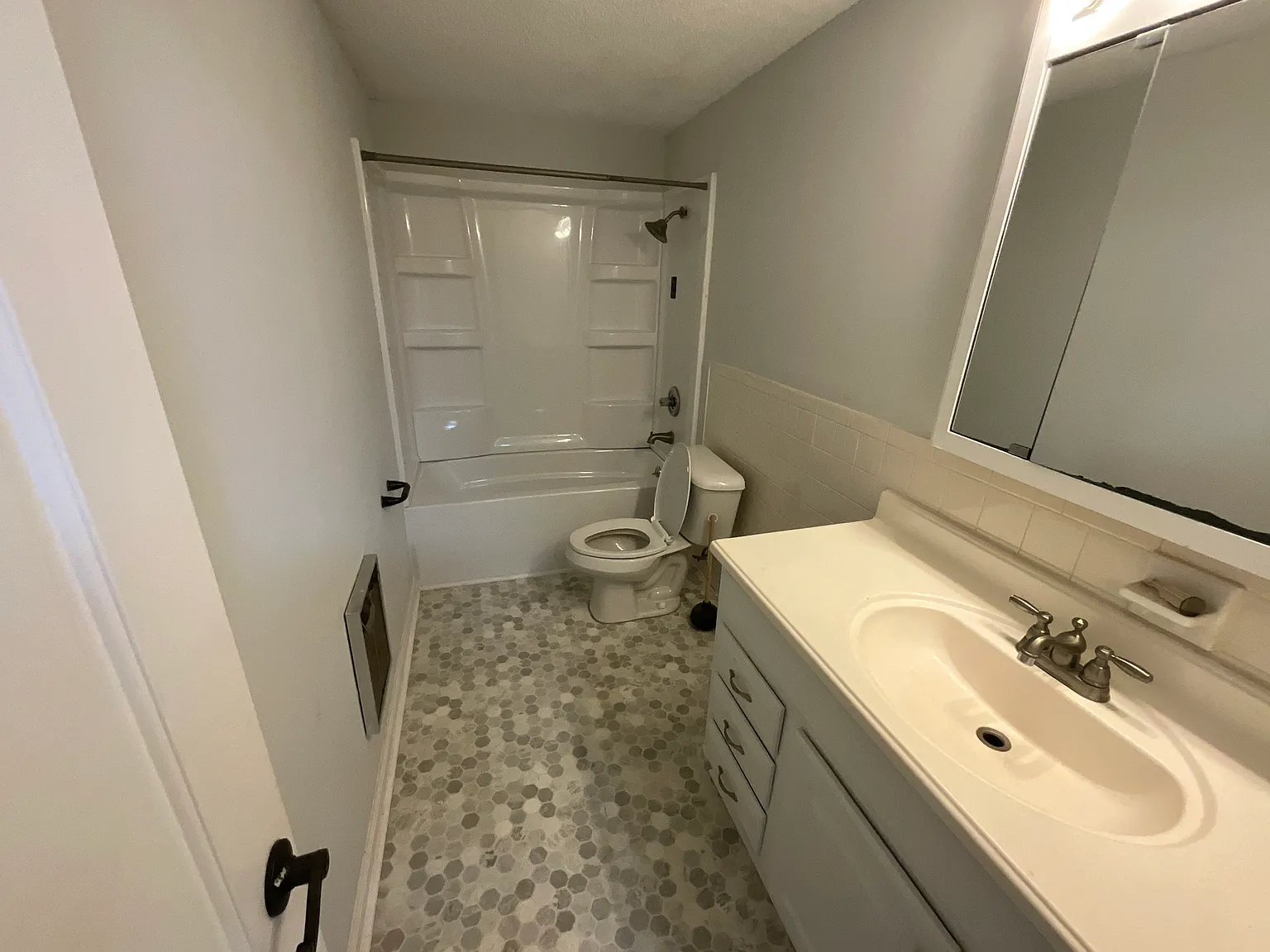2 bed, 800 sqft, $800 — Photo 4