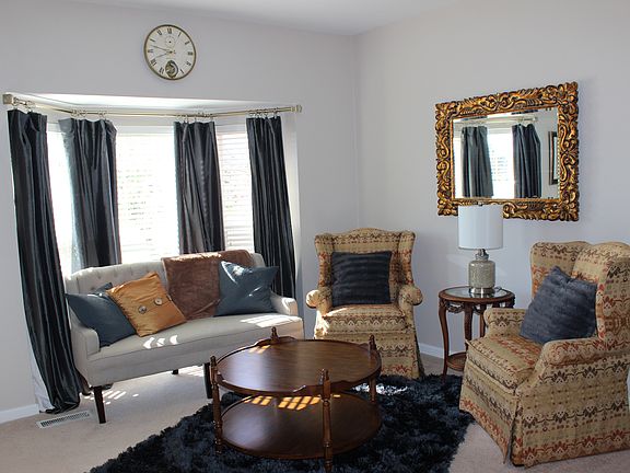 3rd image of 868 Doeridge Dr