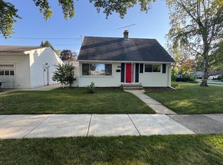 709 W Glencoe Rd, Palatine, IL 60067