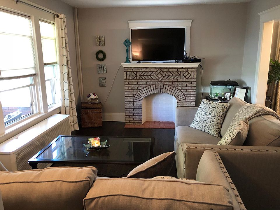 Living room 2