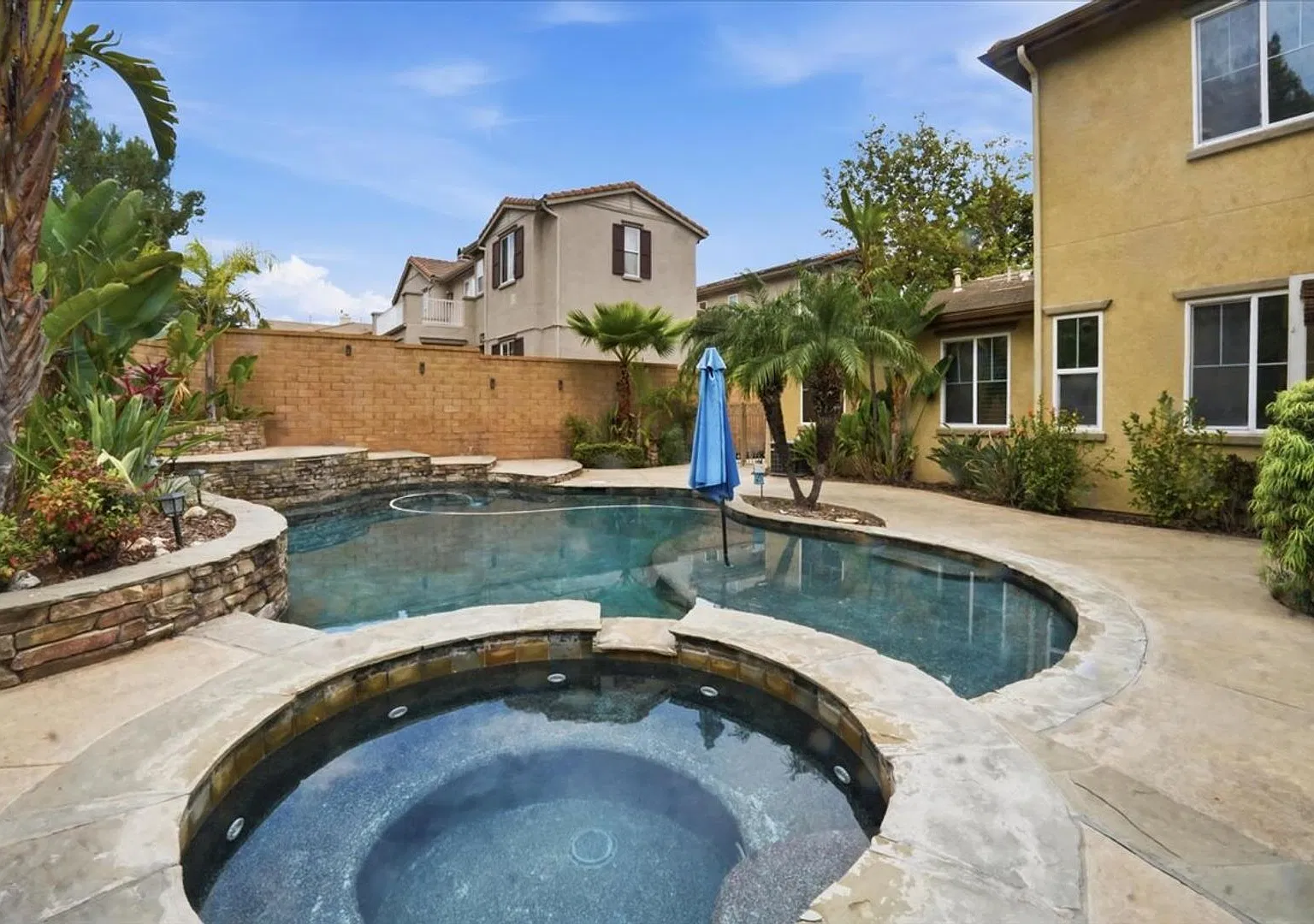 8651 Edelweiss Dr, Corona, Pool Home In The Retreat — Photo 2