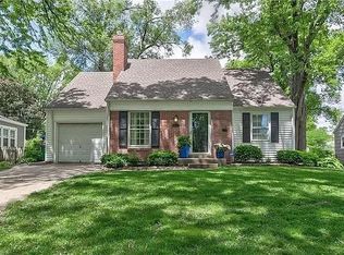 4924 W 57th St, Roeland Park, KS 66205
