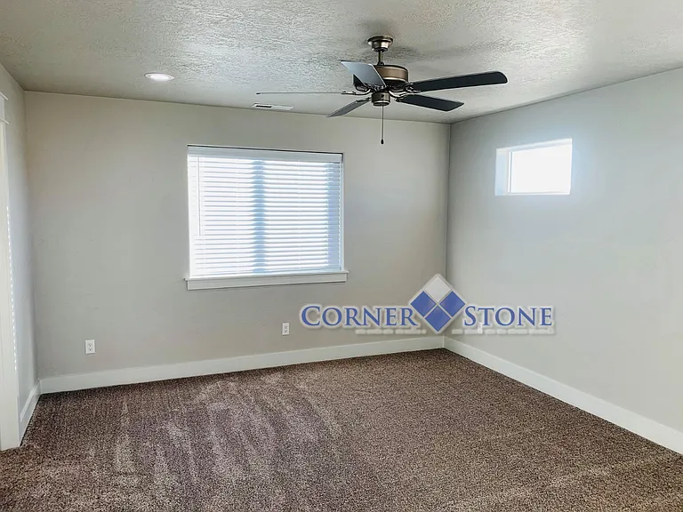 9609 W Dewitt St — Photo 11