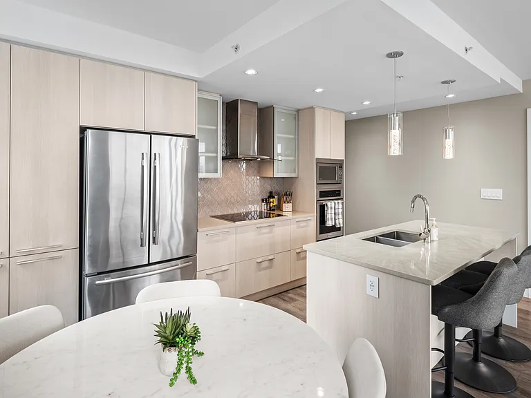 960 Yates St #1105 — Photo 8