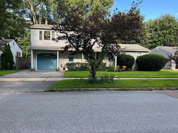 30 Sandra Cir #30