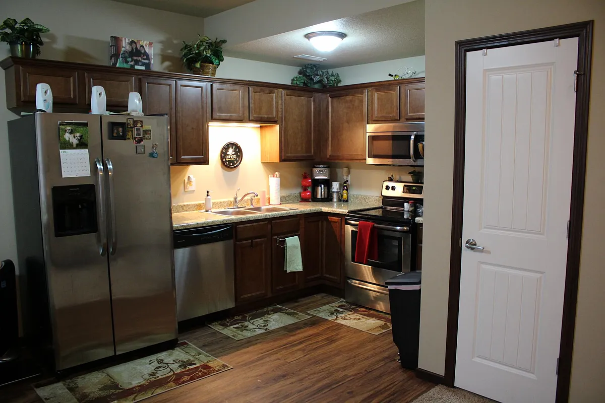 Building Photo - 3722 Ravenwood Cir