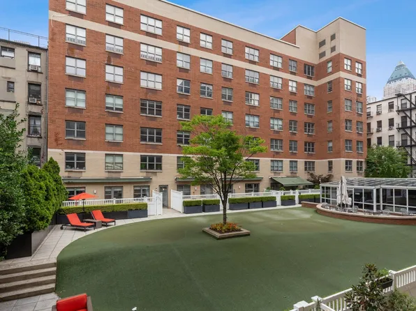 516 West 47th Street image 5 of 8