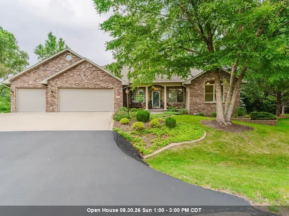 4130 Twilight Ct, Oshkosh, WI 54904