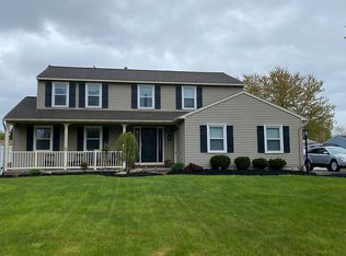 4999 Chesapeake Dr, North Syracuse, NY 13212