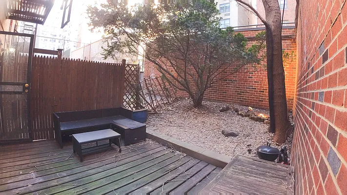 Rented by Urban Real Estate Inc | media 7