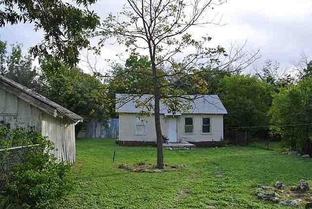2nd image of 3221 N 27th St