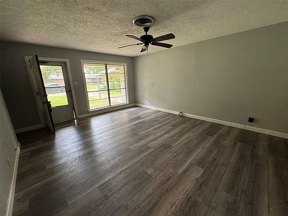 5th image of 311 Alta Vista Dr