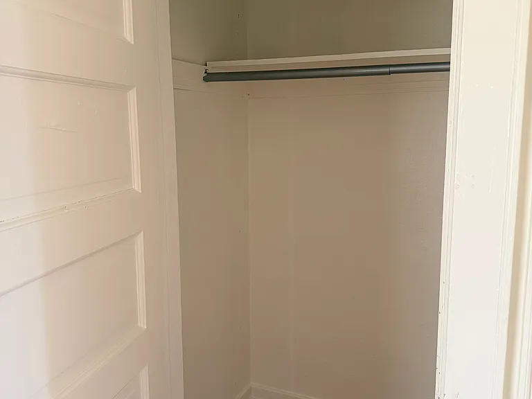 404 S 5th Ave #6 — Photo 6