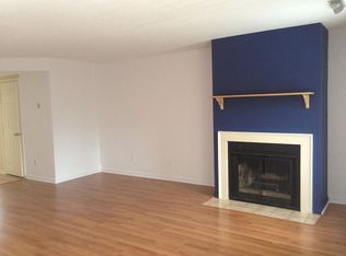 1410 Whitney Ave APT F2, Hamden, CT 06517