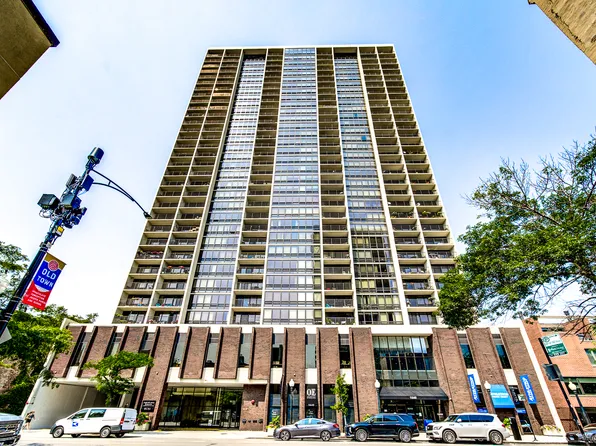 1636 N Wells St APT 2905, Chicago, IL 60614