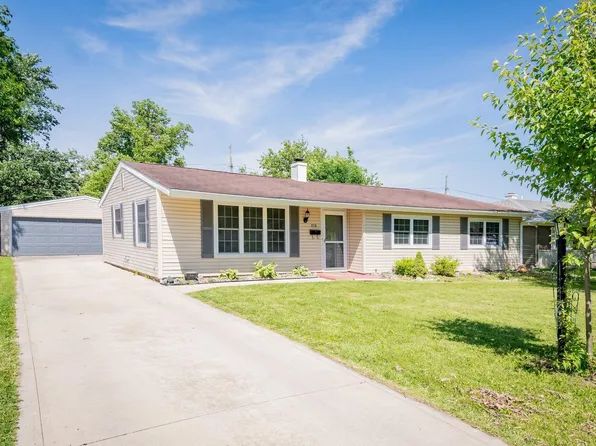 2715 Farnsworth Dr, Fort Wayne, IN 46805