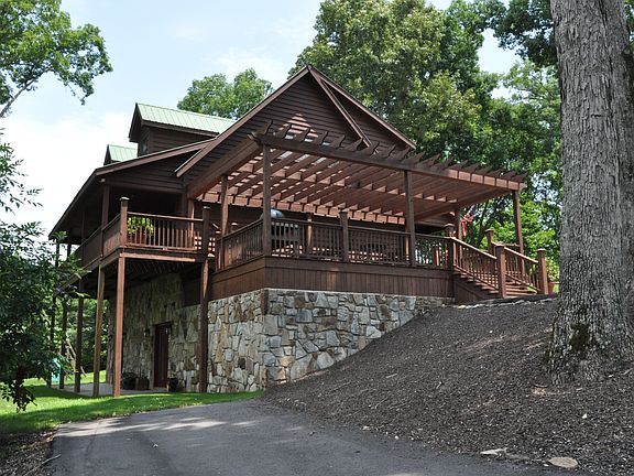 3rd image of 1662 County Road 611