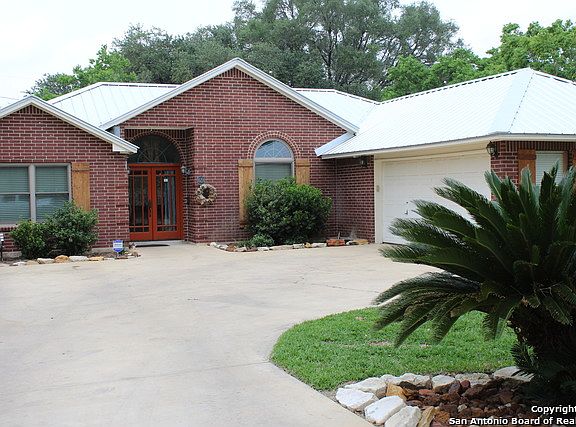 2nd image of 1628 Continental Dr W
