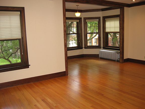 5th image of 1433 W Summerdale Ave APT 2A