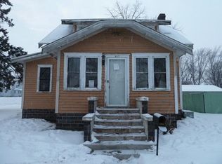 807 Chandler Ave N, Glencoe, MN 55336
