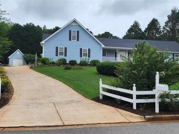 390 Lake Ridge Ct, McDonough, GA 30253