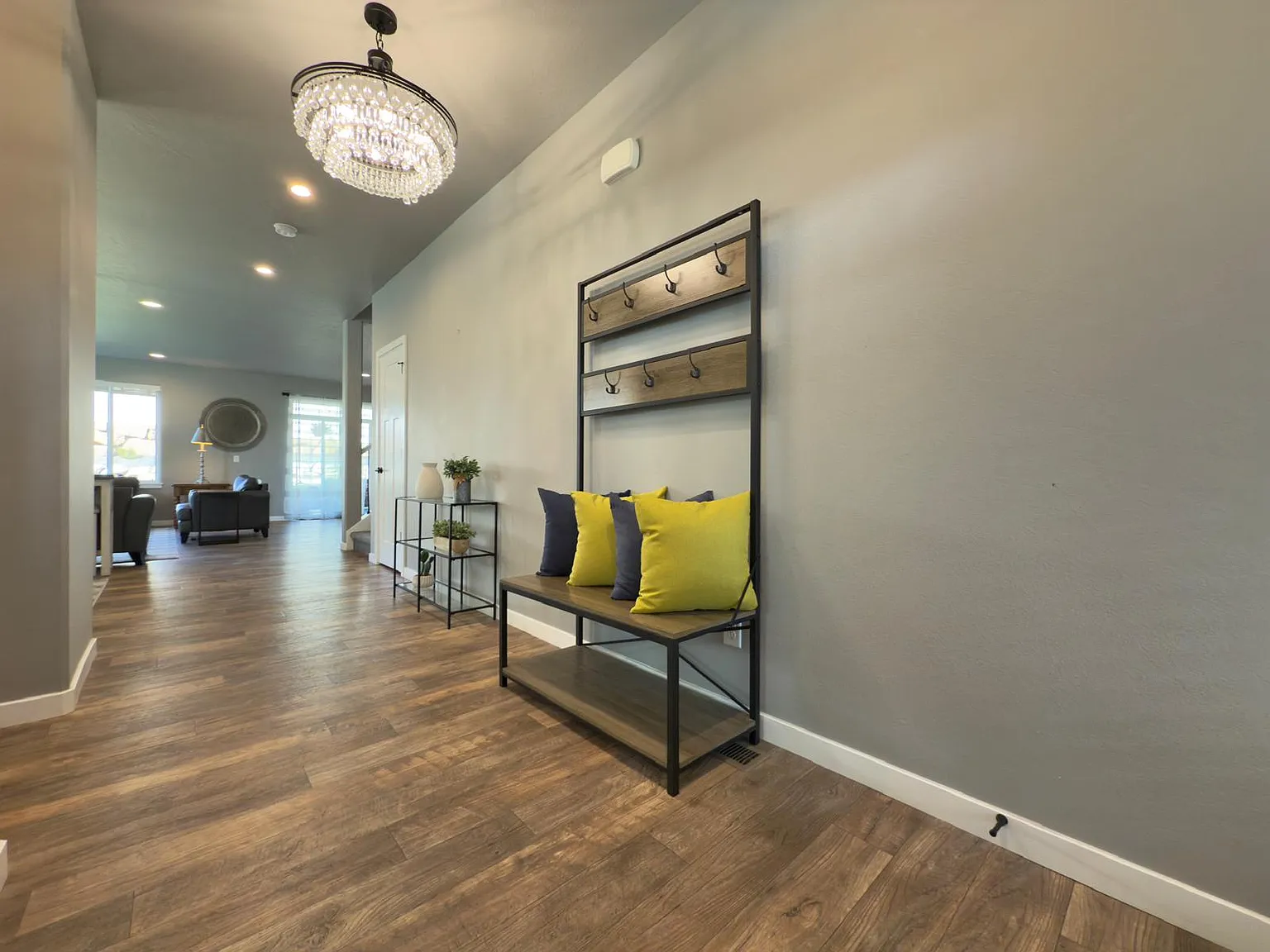 4 bed, 2.5 bath, 3114 sqft, $3,295 — Photo 4