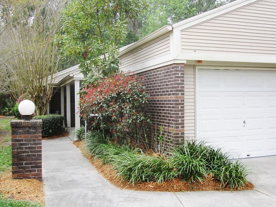 1st image of 4517 Middleton Park Cir E