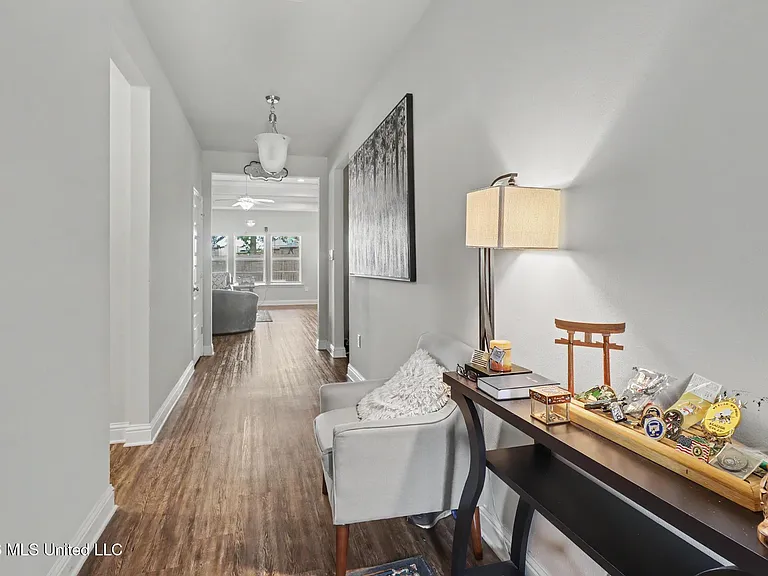 10784 Chapelwood Dr — Photo 3