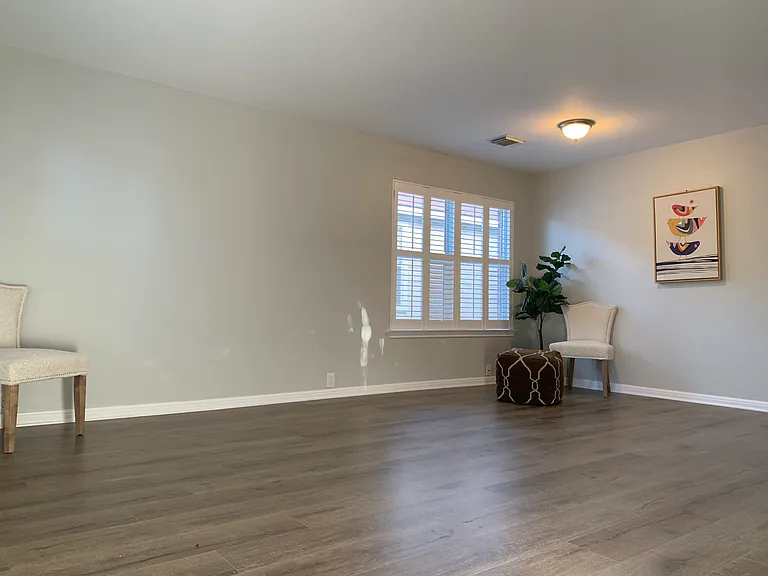 1401 Nandina Dr — Photo 11