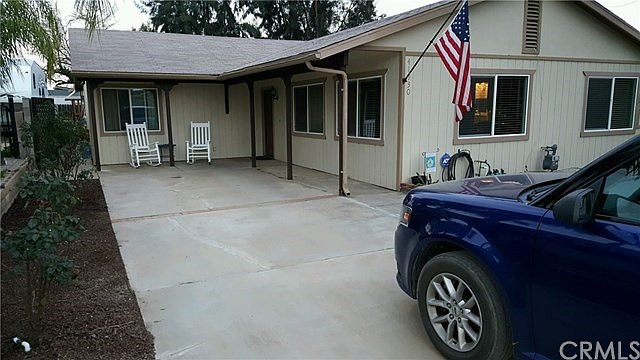 1st image of 41930 Daisy Ln
