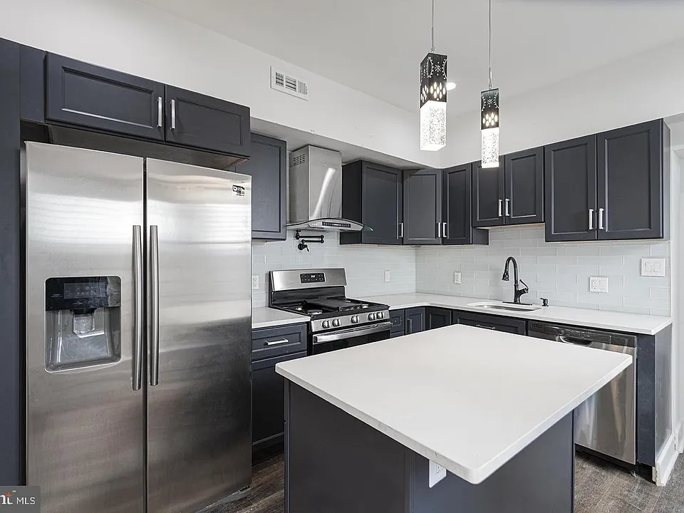 2221 Federal St #1