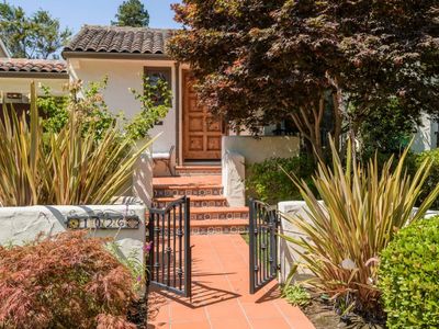 1026 Elm St, San Carlos, CA, 94070