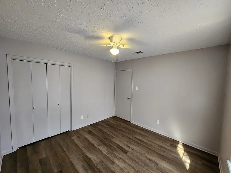 1602 Luza St #B — Photo 14