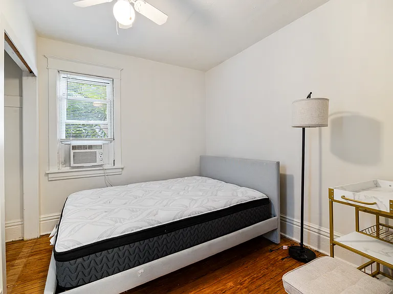 1011 Garnett Pl #1/2 — Photo 7