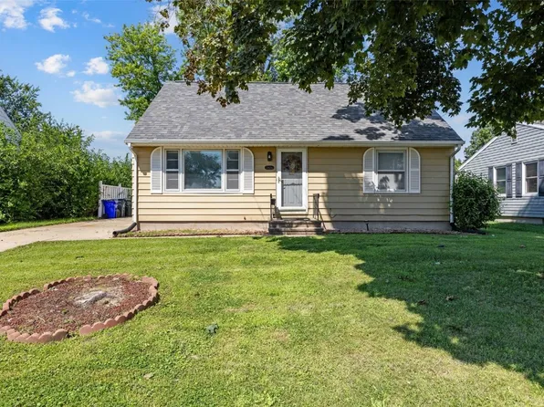 2426 Deborah Dr SW, Cedar Rapids, IA 52404