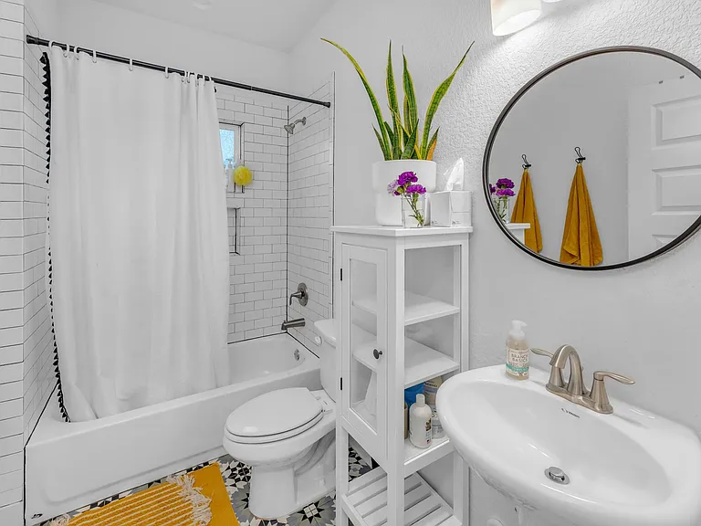 16512 Fetching Ave — Photo 32