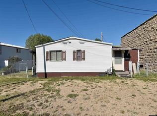 402 Diamondville Ave, Diamondville, WY 83116