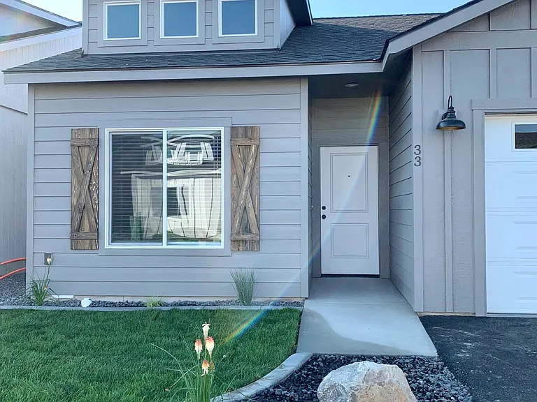 5810 Midland Ln — Photo 2