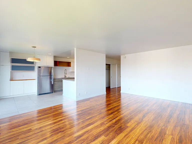 2642 Greenwich St #102 — Photo 7