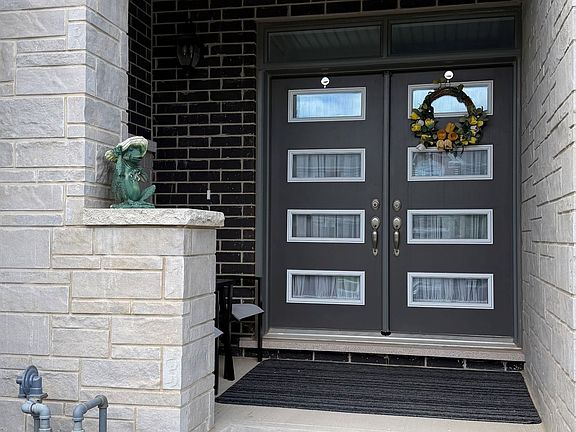 2nd image of 74 Forestwalk St