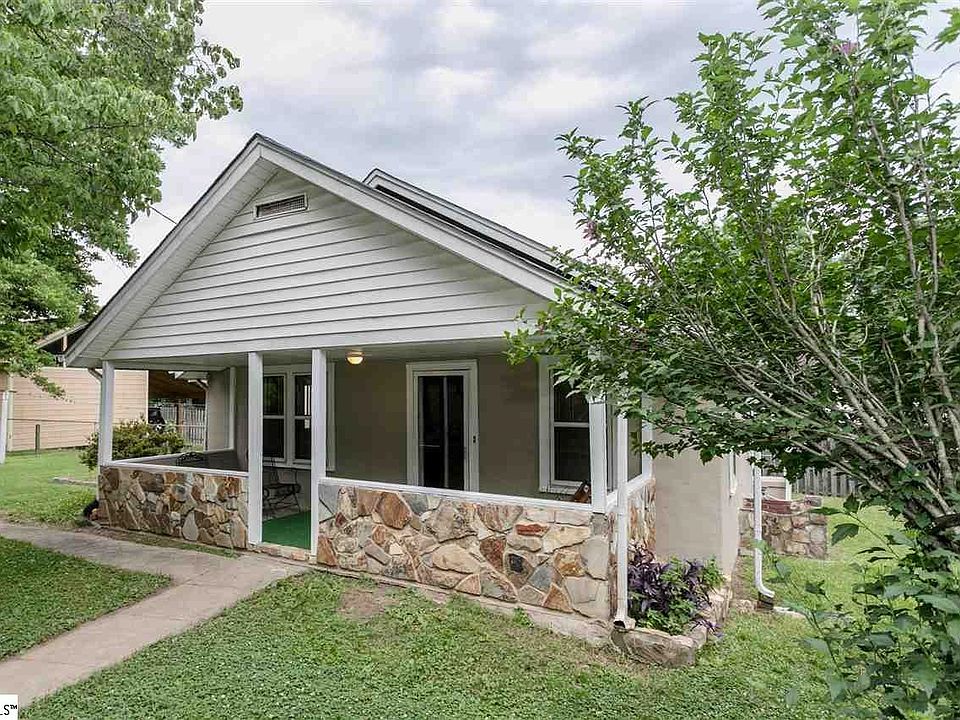 703 W Warehouse Ct, Taylors, SC 29687 Zillow