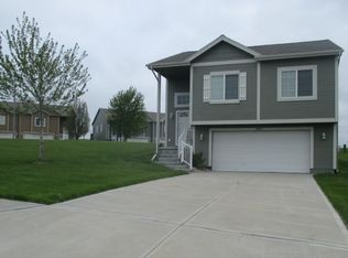 10403 Lewis And Clark Rd, Bellevue, NE 68123