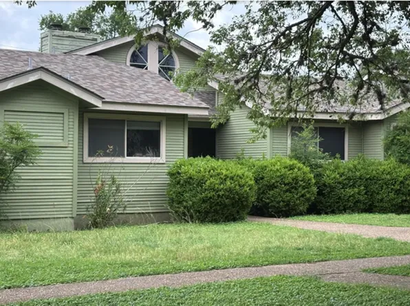 1404 Andra Ln, San Marcos, TX 78666