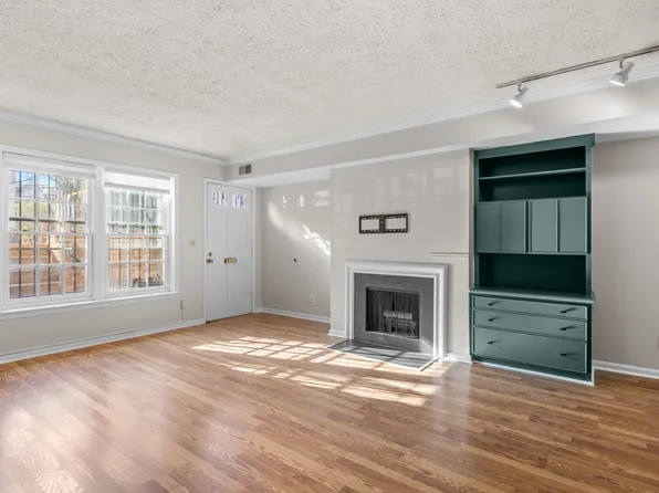 1957 1/2 Calvert St NW, Washington, DC 20009