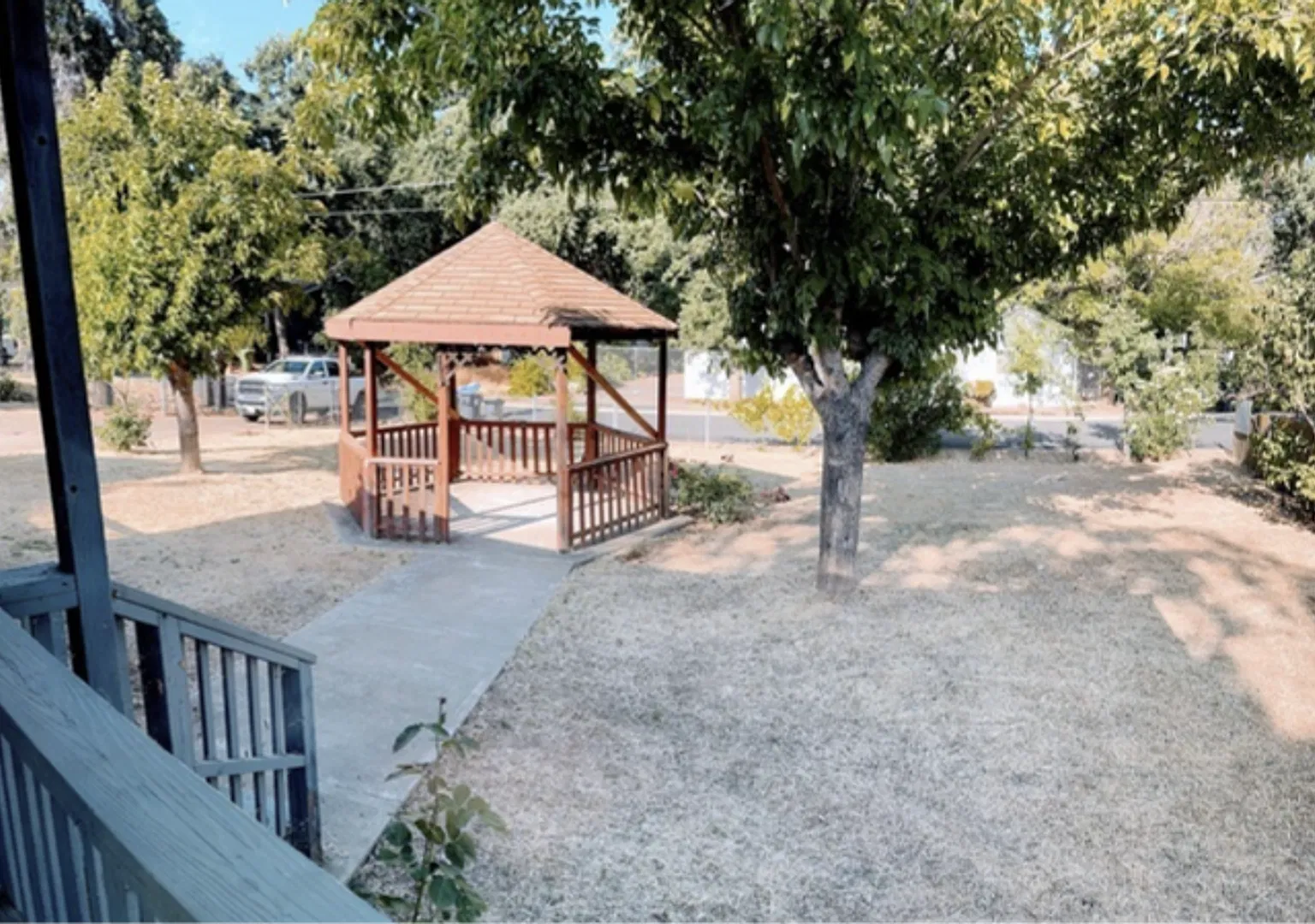 Charming 2BR/2BA Country Home with Bonus Room, Expansive Yard, & Large Decks — Photo 2