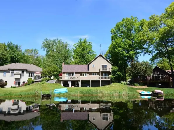 1309 W Island View Dr, Warsaw, IN 46580