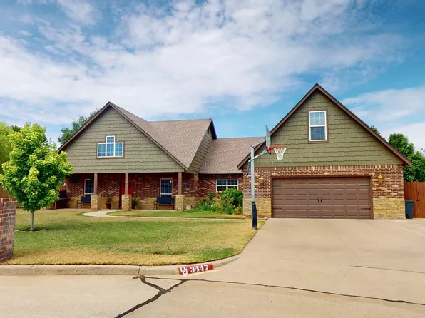 3447 Scissortail Dr, Woodward, OK 73801