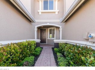 9836 Roundstone Cir, Fort Myers, FL 33967