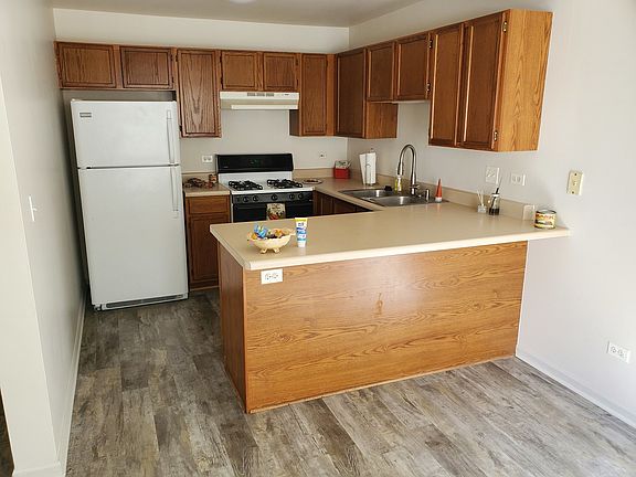 2nd image of 1175 N Village Dr Unit 2